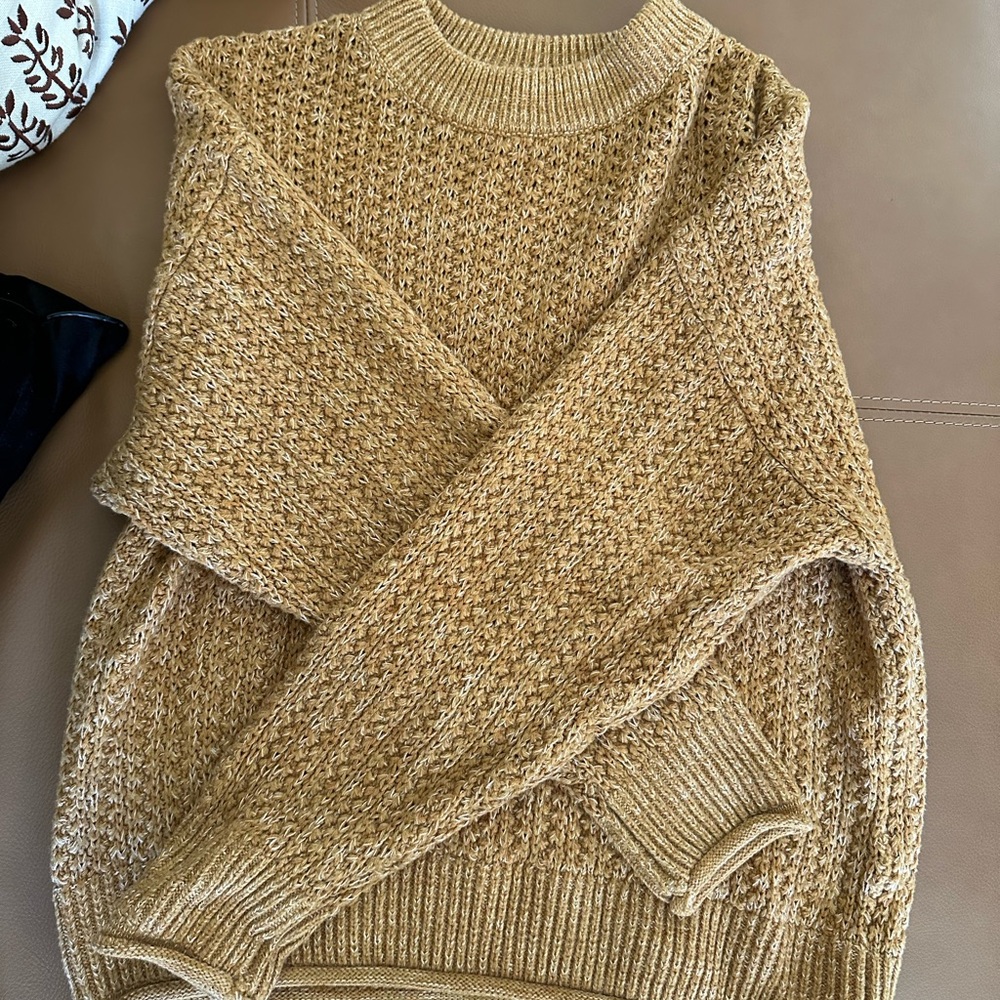 Universal Thread Mustard Knit Sweater